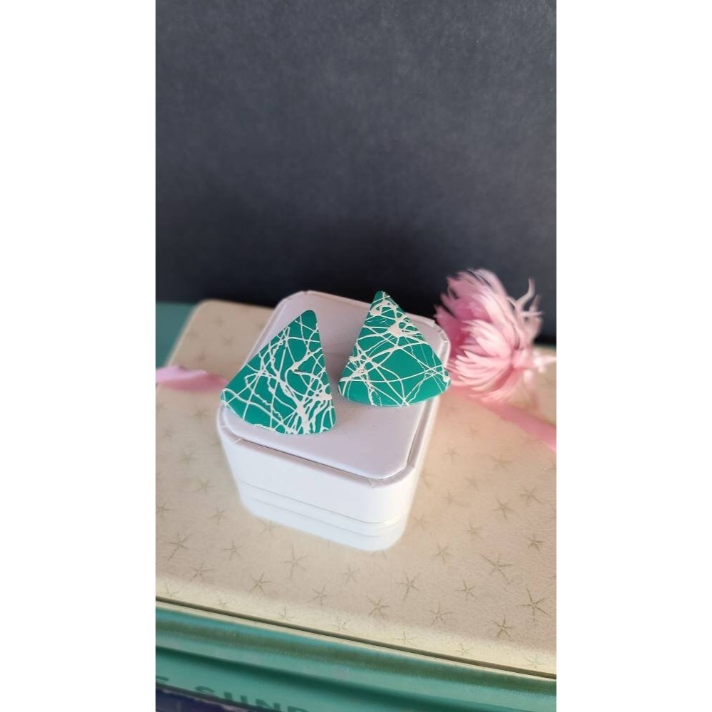1980s Aqua and White Graffiti Triangular Earrings